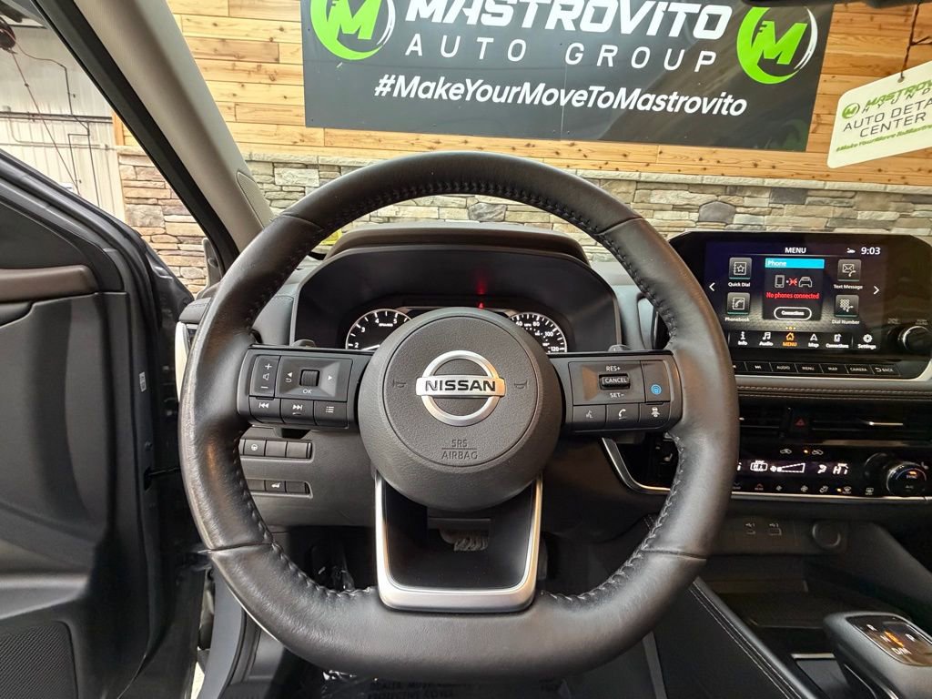 Used 2021 Nissan Rogue SL w/ Premium Package image 17