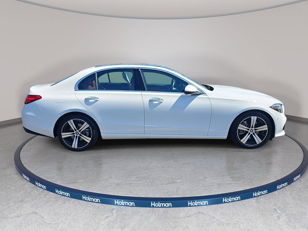Used 2025 Mercedes-Benz C 300 4MATIC Sedan image 5