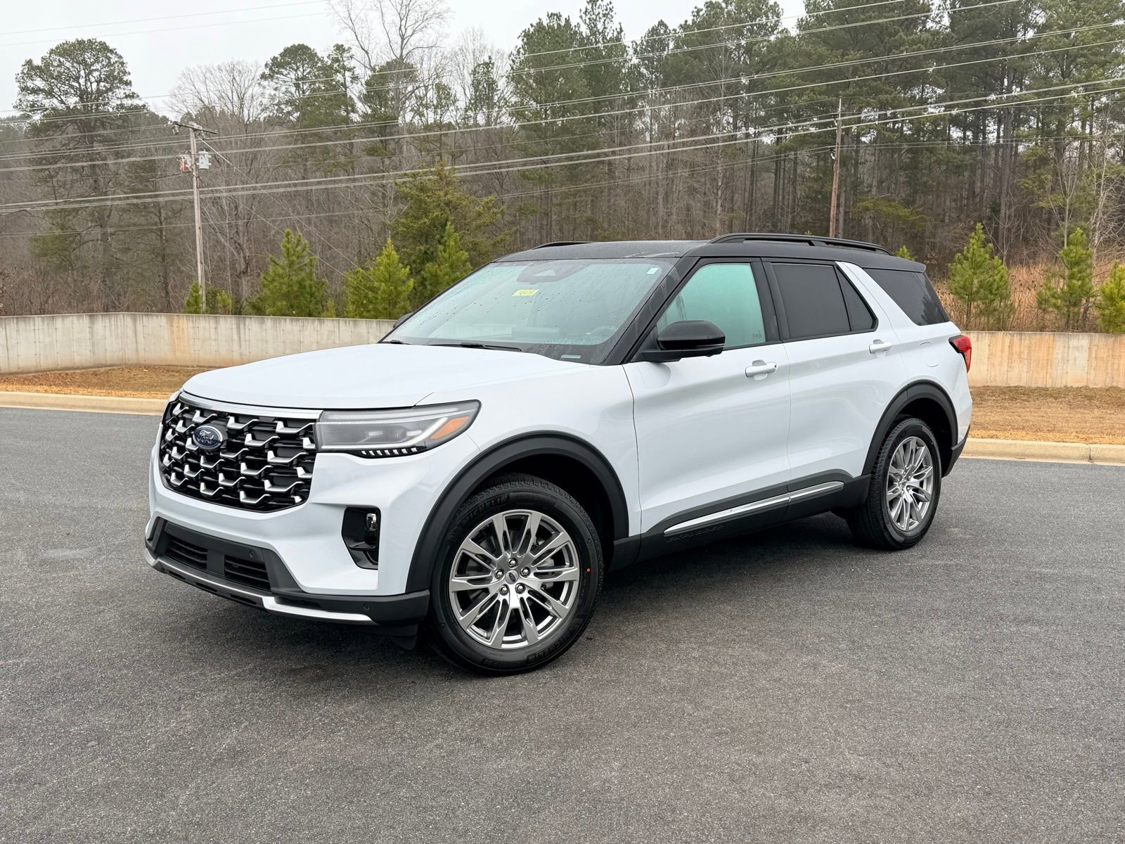 New 2026 Ford Explorer Platinum AWD/4WD image 3