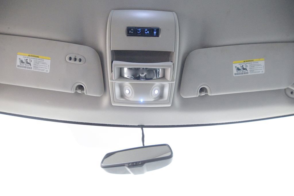 Used 2012 Chrysler Town & Country Touring image 25