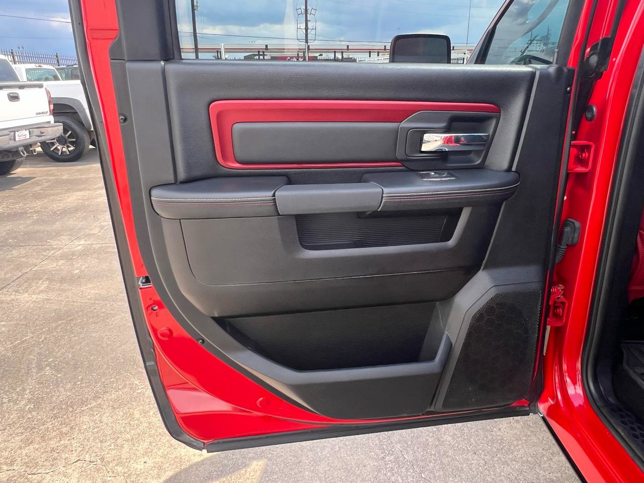 Used 2016 RAM 1500 Rebel AWD/4WD image 33