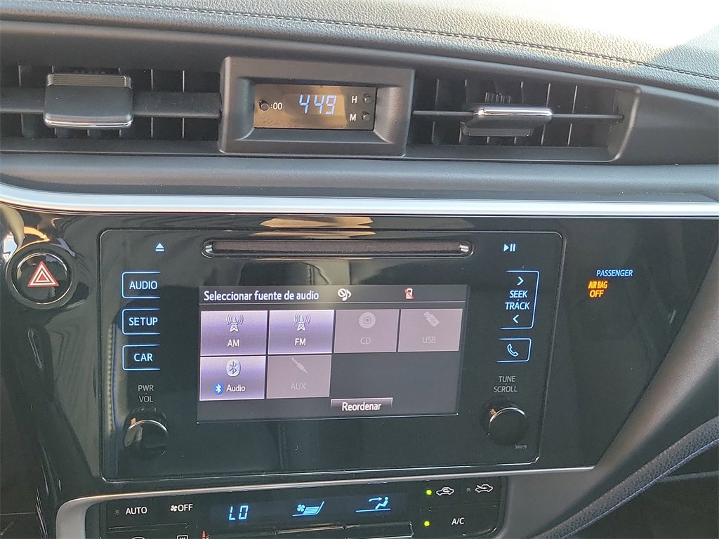 Used 2018 Toyota Corolla SE image 8