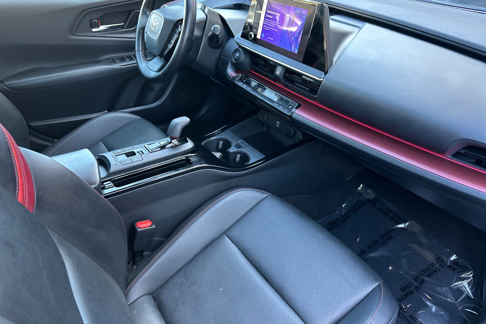 Used 2024 Toyota Prius Prime XSE Premium image 31