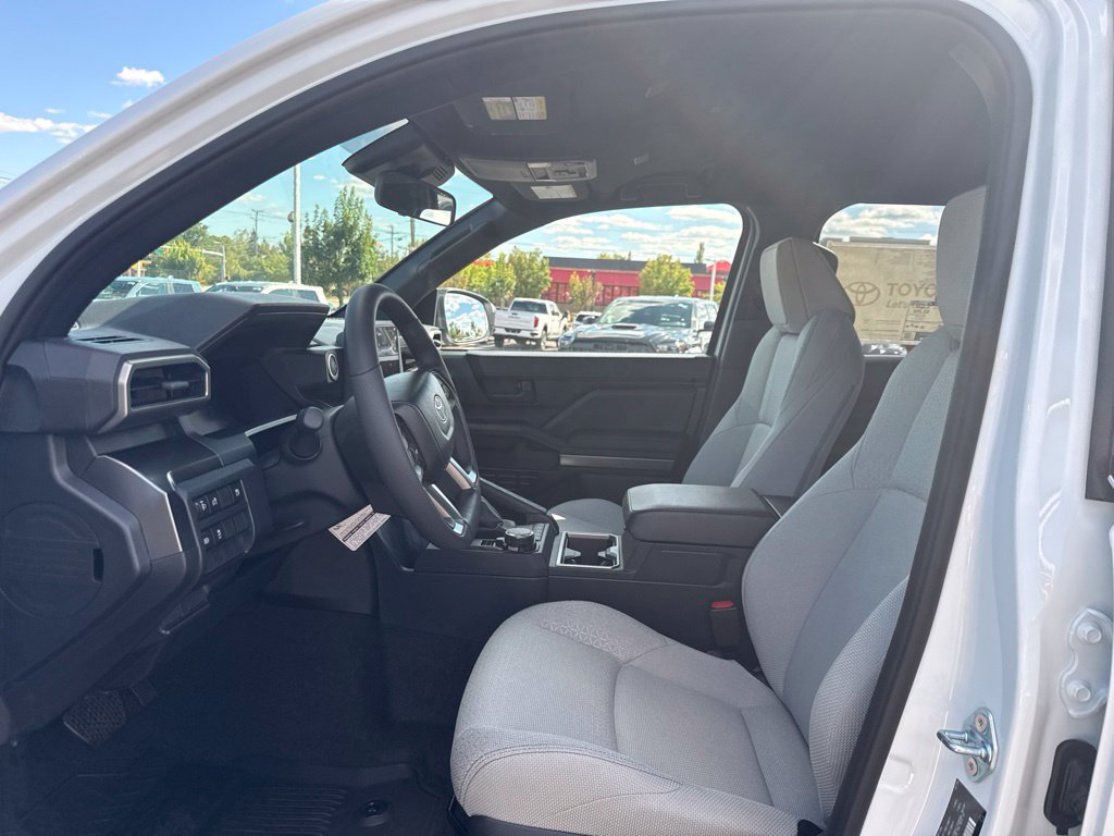 New 2026 Toyota 4Runner SR5 AWD/4WD image 19