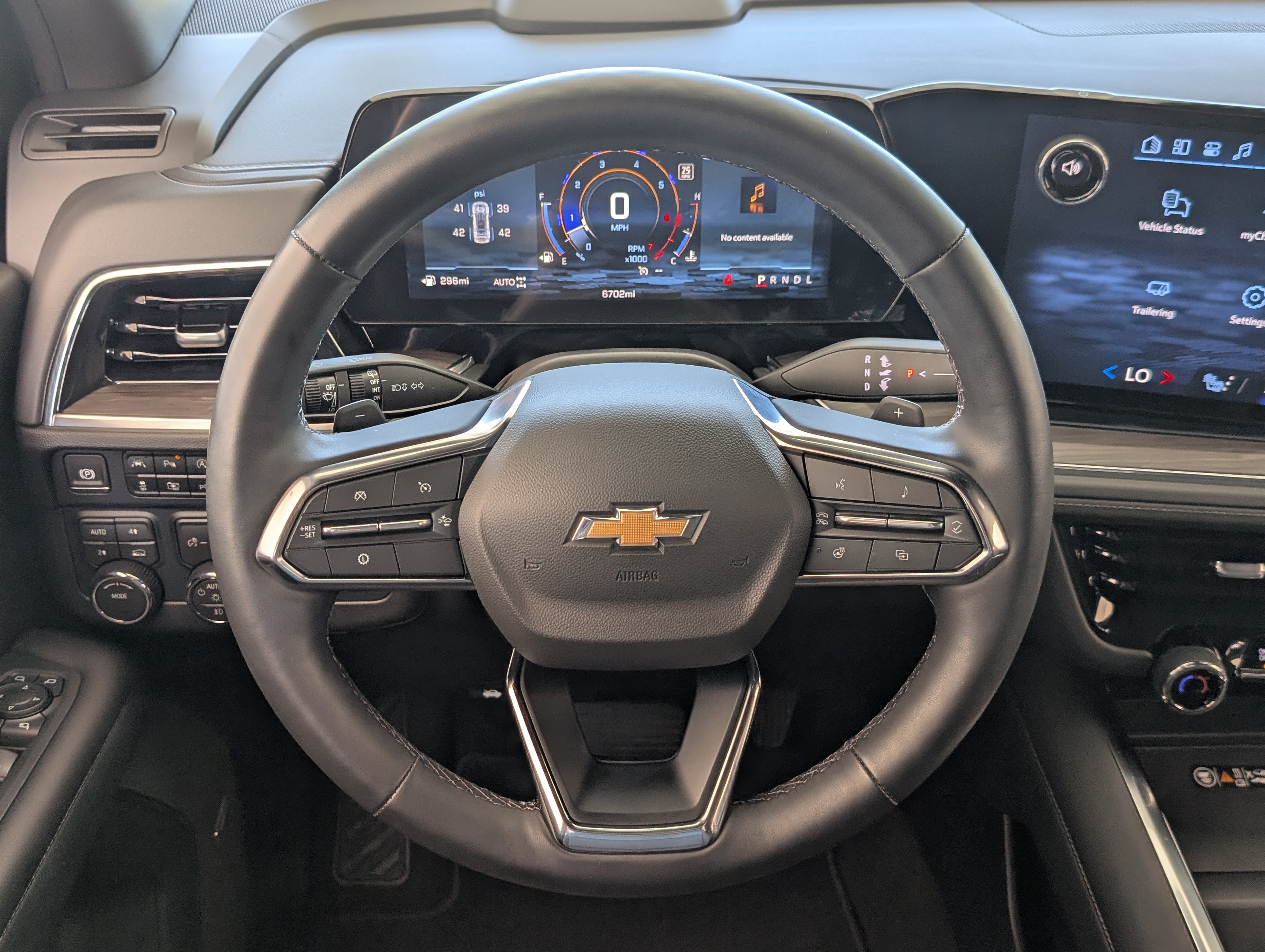 Used 2026 Chevrolet Tahoe LT w/ Comfort Package AWD/4WD image 24
