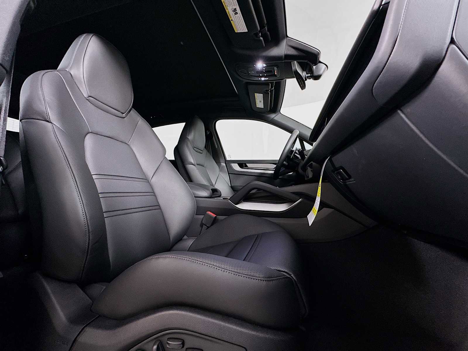 New 2026 Porsche Cayenne image 29