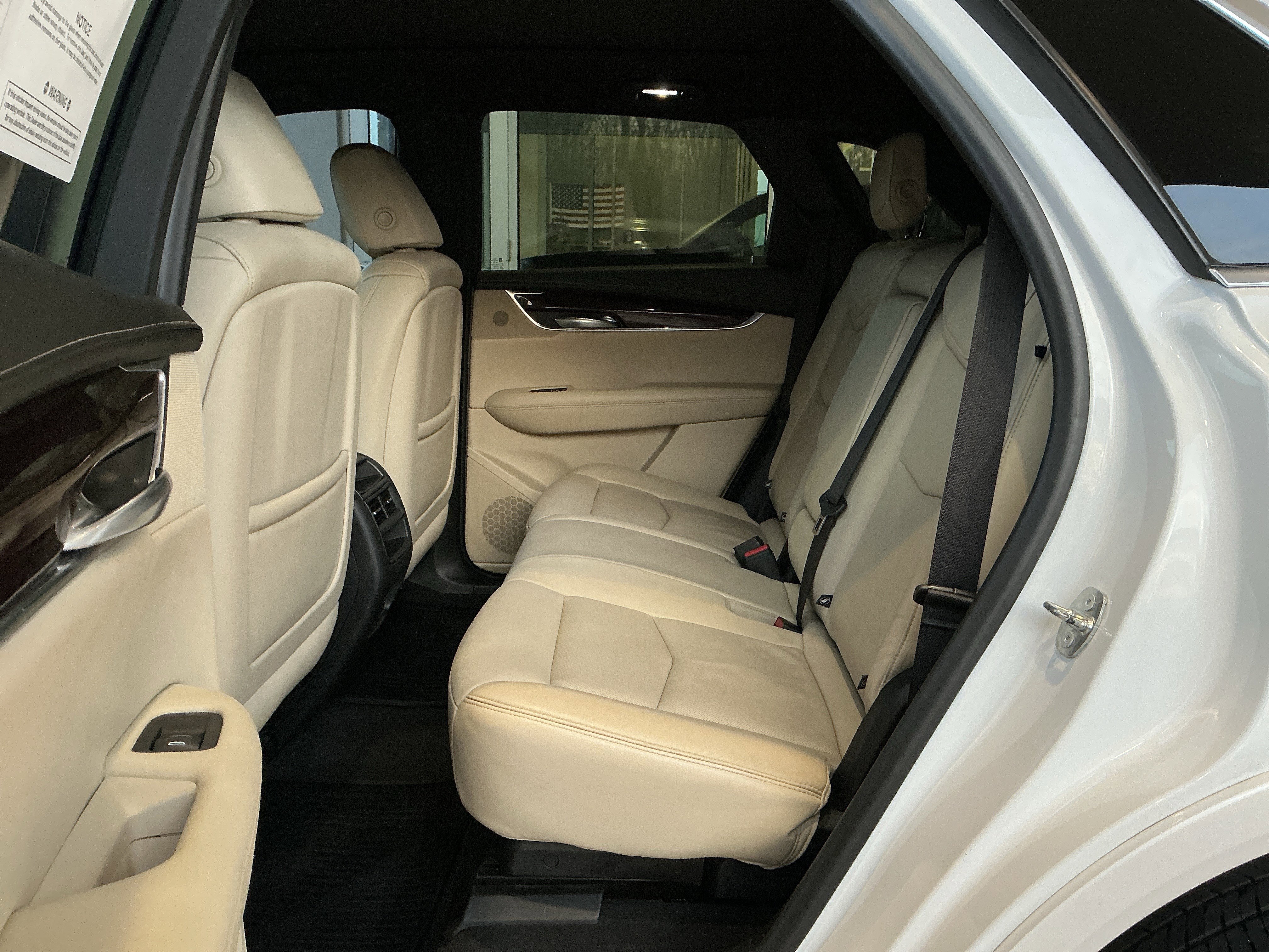 Used 2018 Cadillac XT5 Luxury w/ Driver Awareness Package image 18