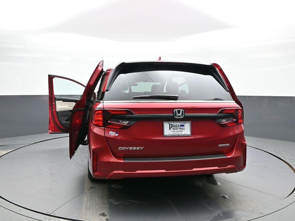 Certified 2025 Honda Odyssey Touring image 50