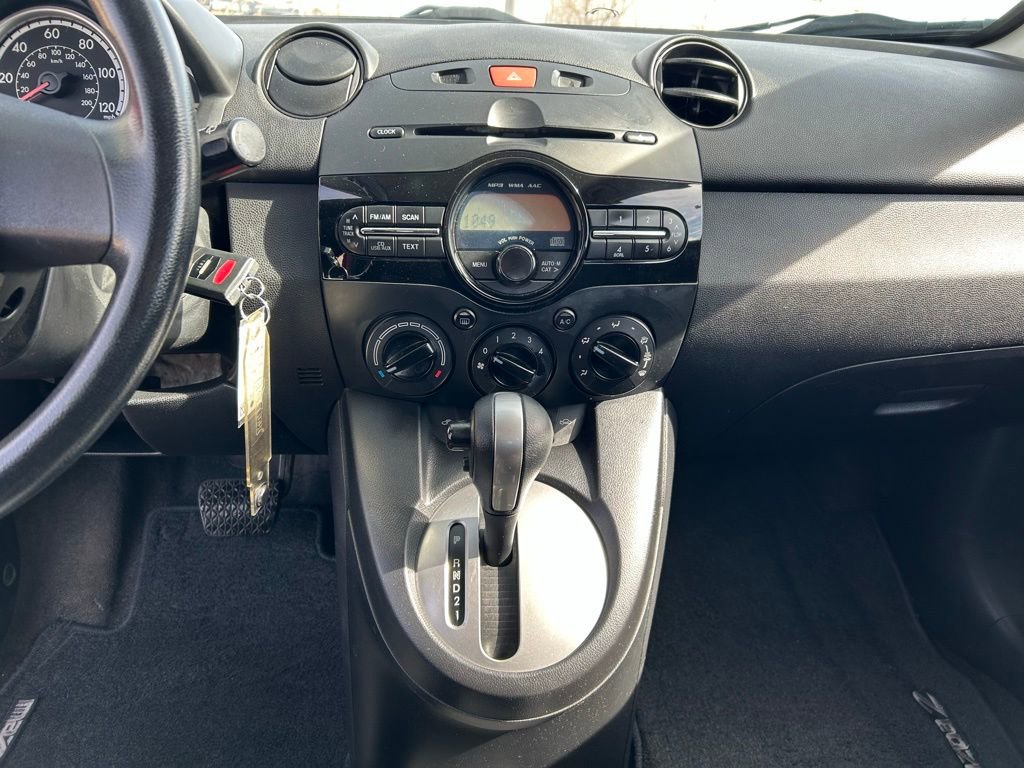 Used 2013 MAZDA MAZDA2 Sport image 16