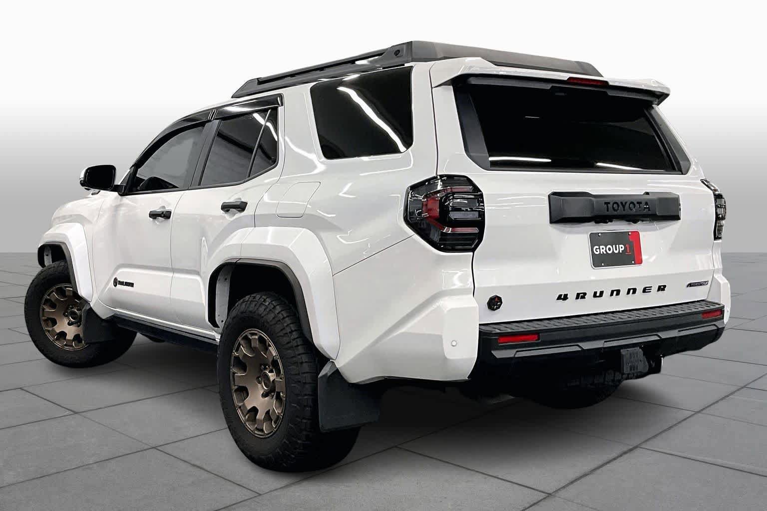 Used 2025 Toyota 4Runner Trailhunter image 11