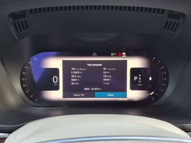 Certified 2023 Volvo XC60 B5 Plus w/ Climate Package FWD image 33