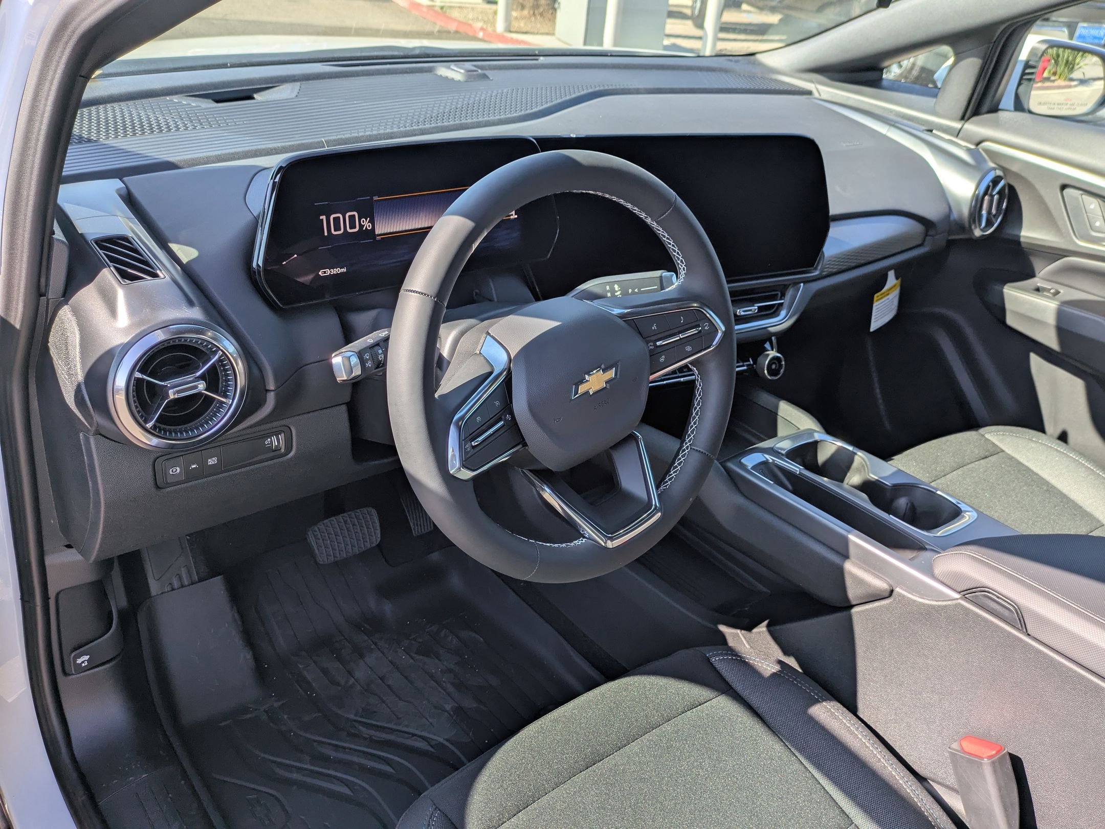 Used 2026 Chevrolet Equinox EV LT image 10