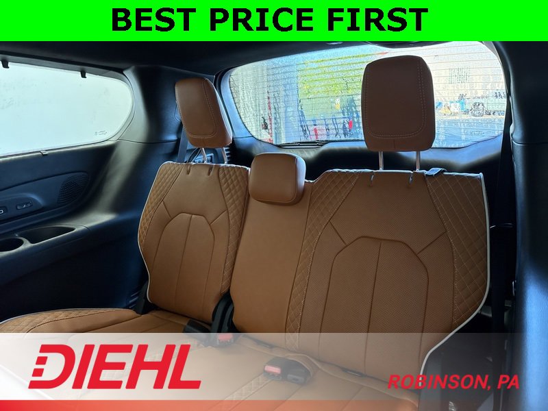 New 2026 Chrysler Pacifica Pinnacle image 22