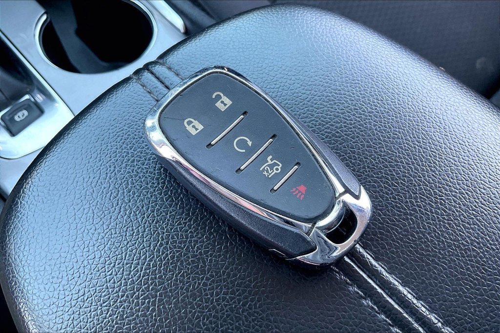 Used 2024 Chevrolet Malibu LT FWD image 32