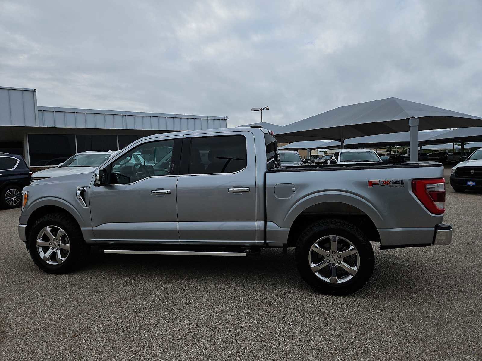 Used 2023 Ford F150 Lariat w/ Trailer Tow Package AWD/4WD image 5