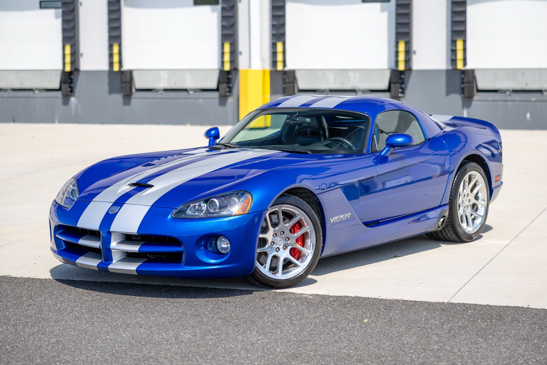 Used 2006 Dodge Viper SRT-10 RWD image 4
