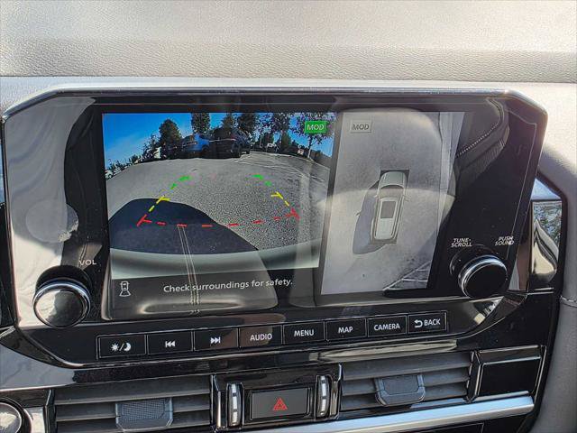 Used 2025 Nissan Pathfinder SL AWD/4WD image 30