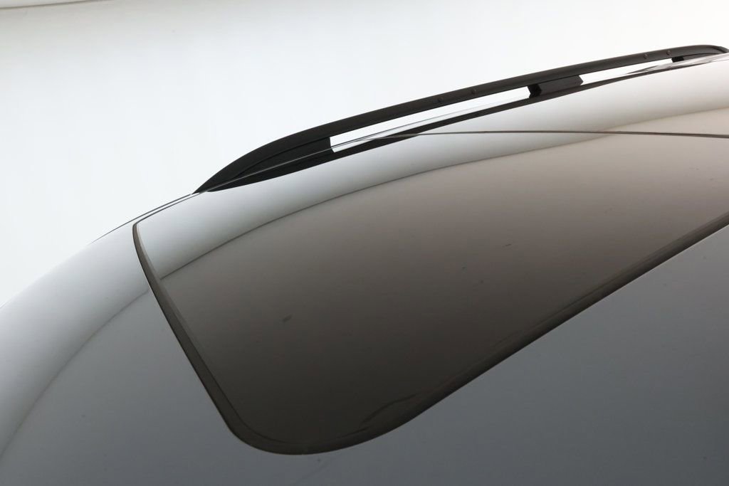 Used 2025 Honda Pilot TrailSport image 8