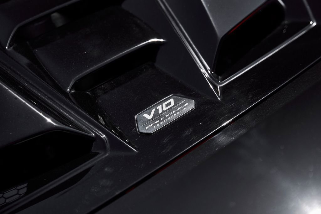 Used 2023 Lamborghini Huracan Tecnica image 15