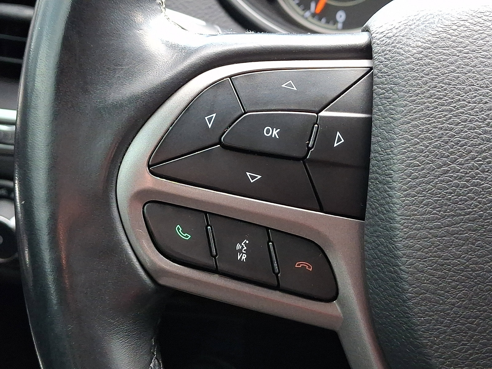 Certified 2019 Jeep Cherokee Latitude Plus image 21