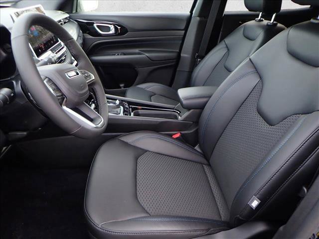 New 2026 Jeep Compass Latitude image 12