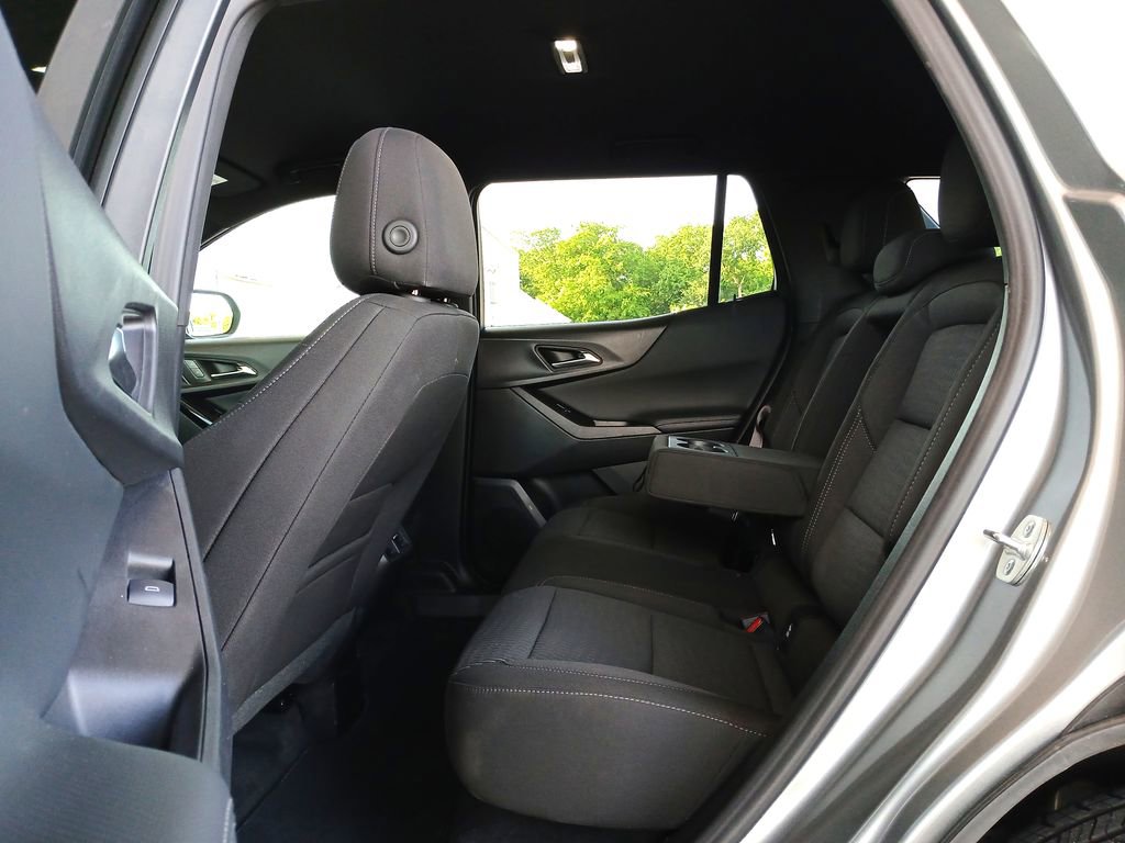 Used 2026 Chevrolet Equinox LT AWD/4WD image 26