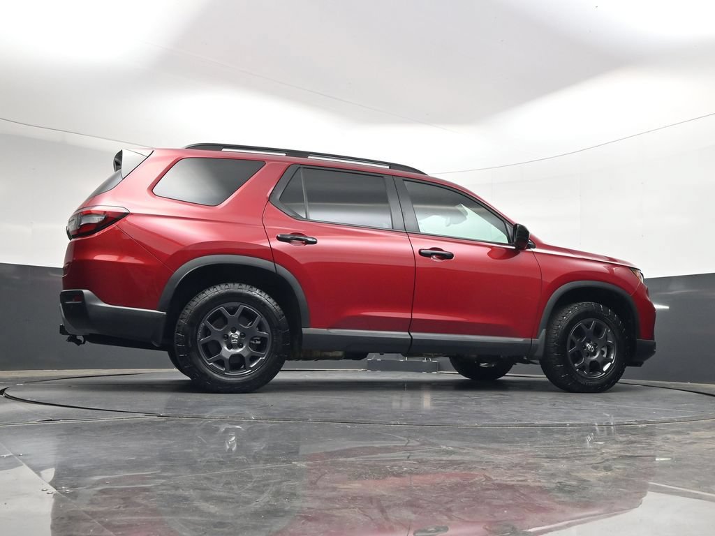 Certified 2025 Honda Pilot TrailSport image 46