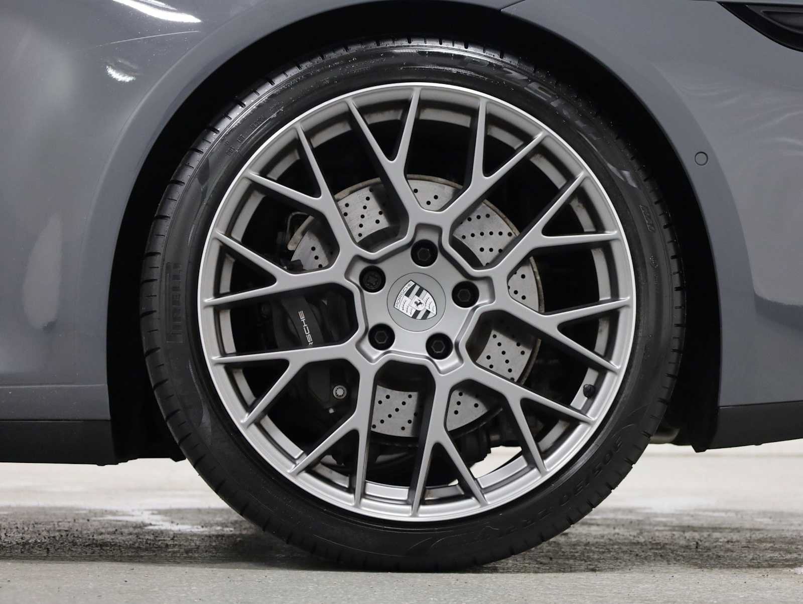 Certified 2025 Porsche 911 Carrera RWD image 38