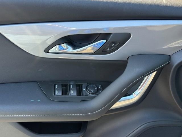 Used 2025 Chevrolet Blazer LT image 17