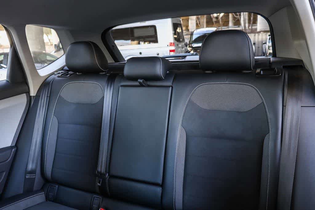 Used 2022 Volkswagen Taos SE image 20