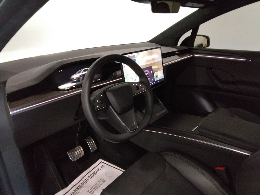 Used 2026 Tesla Model X image 25