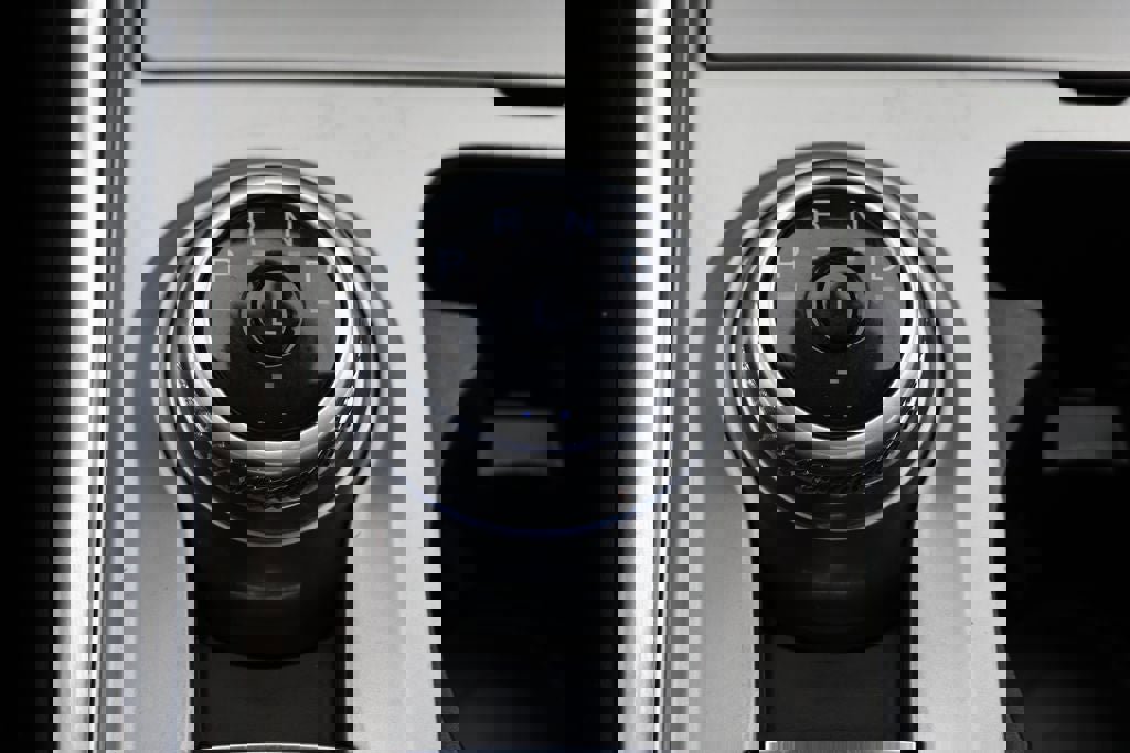 Used 2022 Ford Explorer Limited w/ Equipment Group 301A image 29