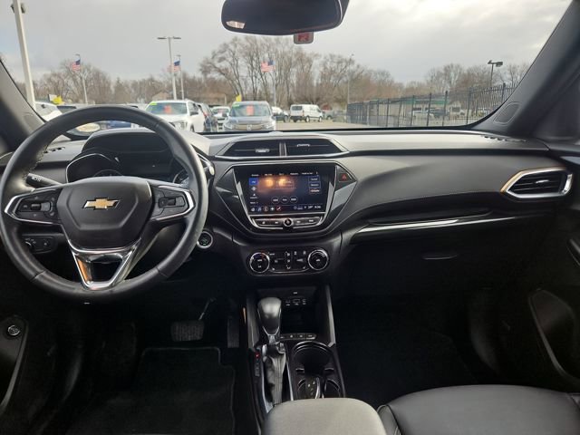 Used 2023 Chevrolet TrailBlazer ACTIV w/ Sun and Liftgate Package image 13