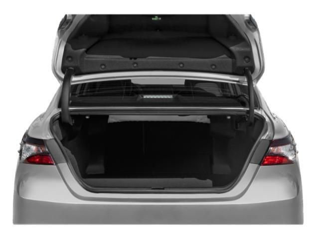 Used 2022 Toyota Camry LE image 11