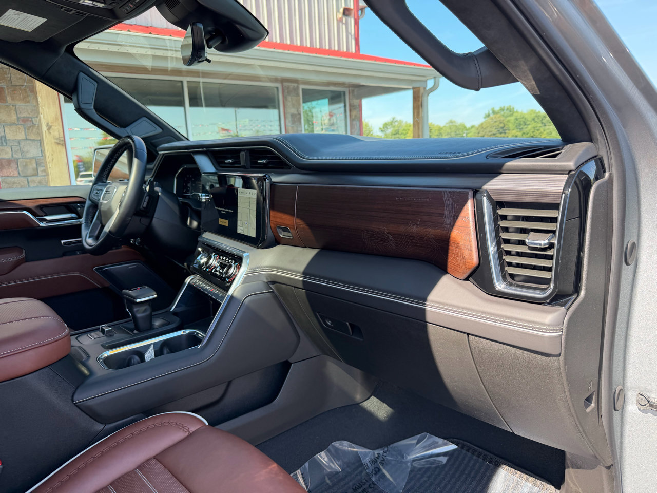 Used 2024 GMC Sierra 1500 Denali Ultimate image 26