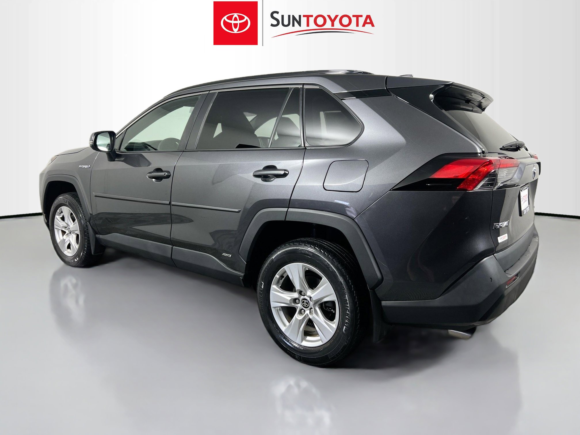 Used 2021 Toyota RAV4 XLE image 6