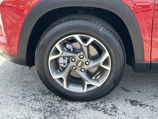 New 2026 Chevrolet Trax LT w/ LT Convenience Package FWD image 9