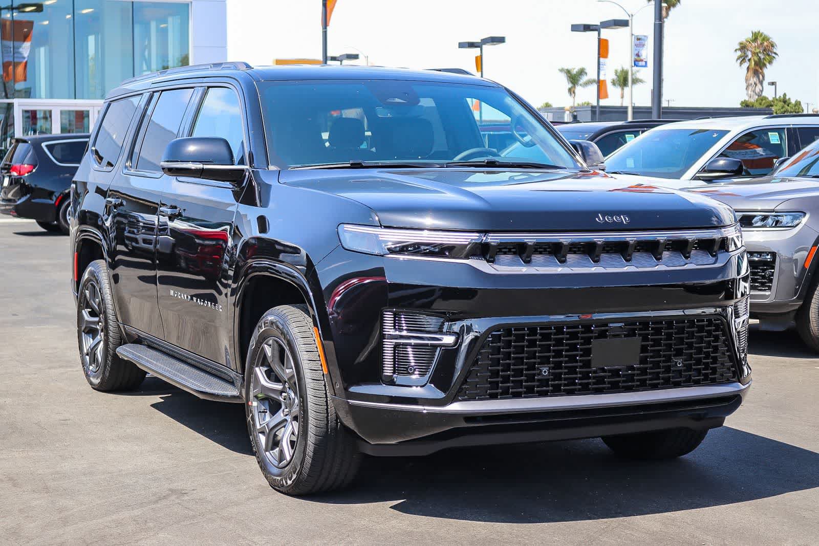 New 2026 Jeep Grand Wagoneer Limited AWD/4WD image 3