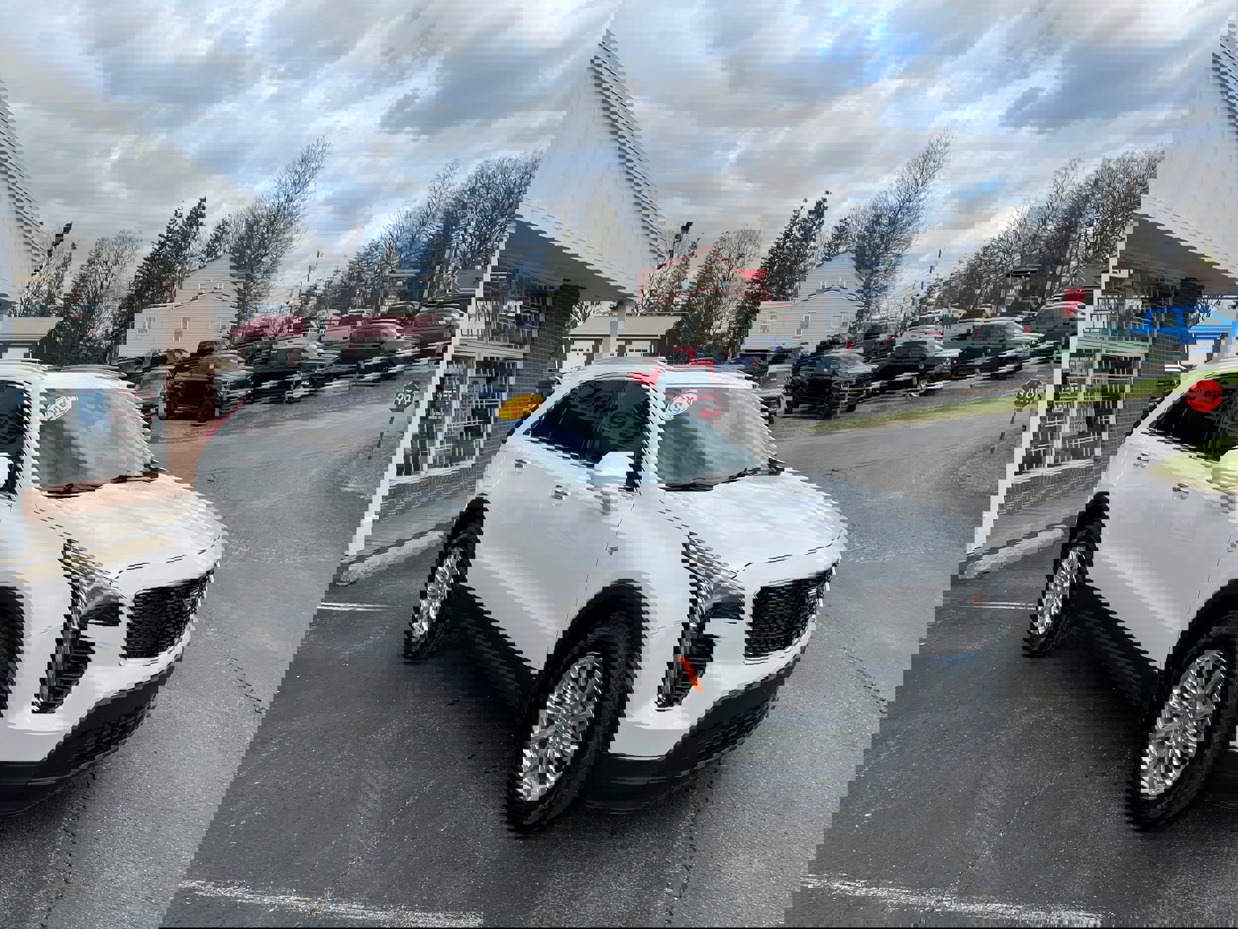 Used 2022 Cadillac XT4 Luxury w/ Cold Weather Package image 3