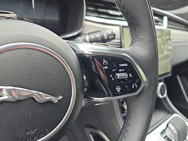 Used 2026 Jaguar F-PACE R-Dynamic S AWD/4WD image 16