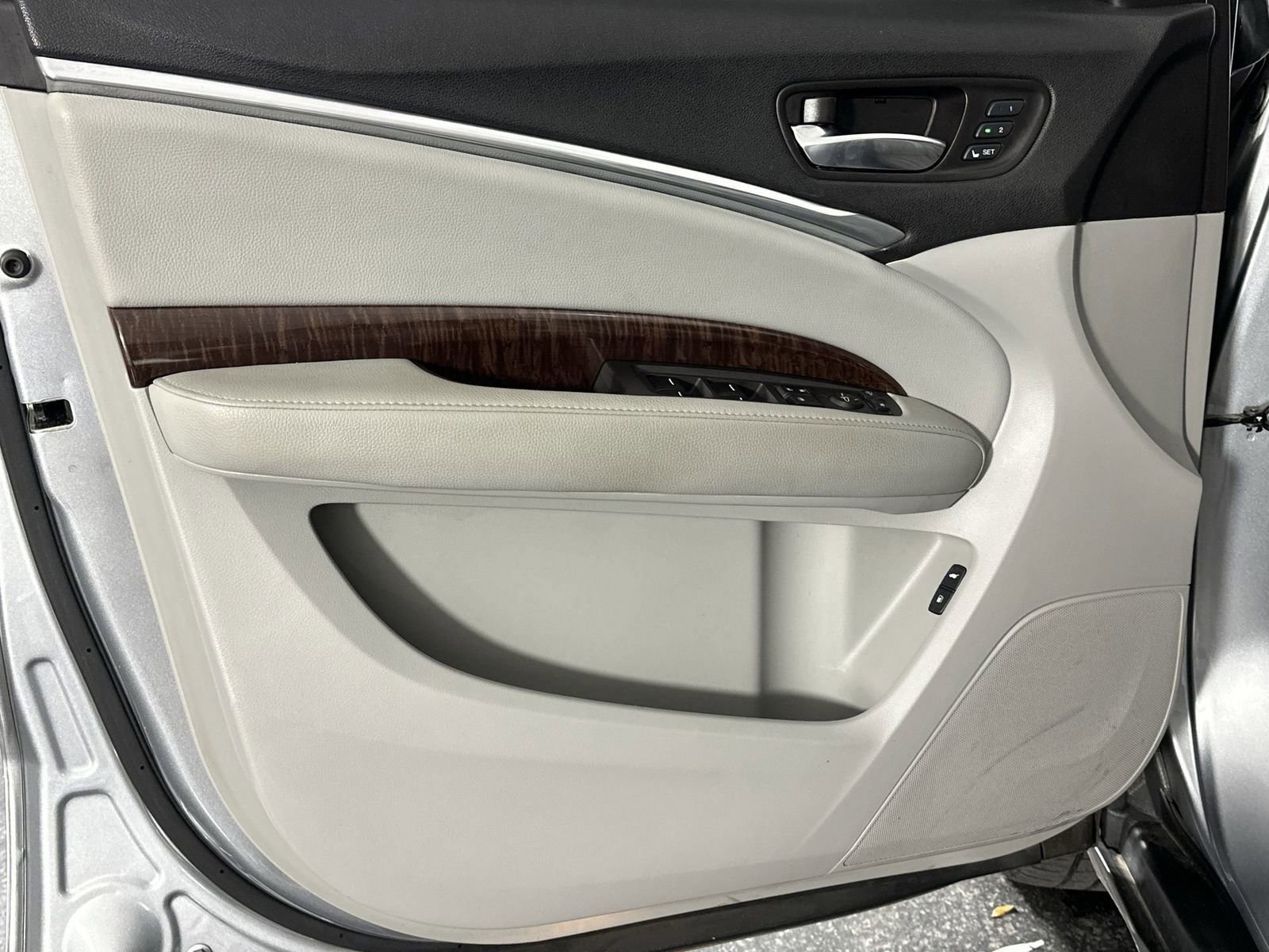 Used 2018 Acura MDX FWD w/ Technology Package image 29