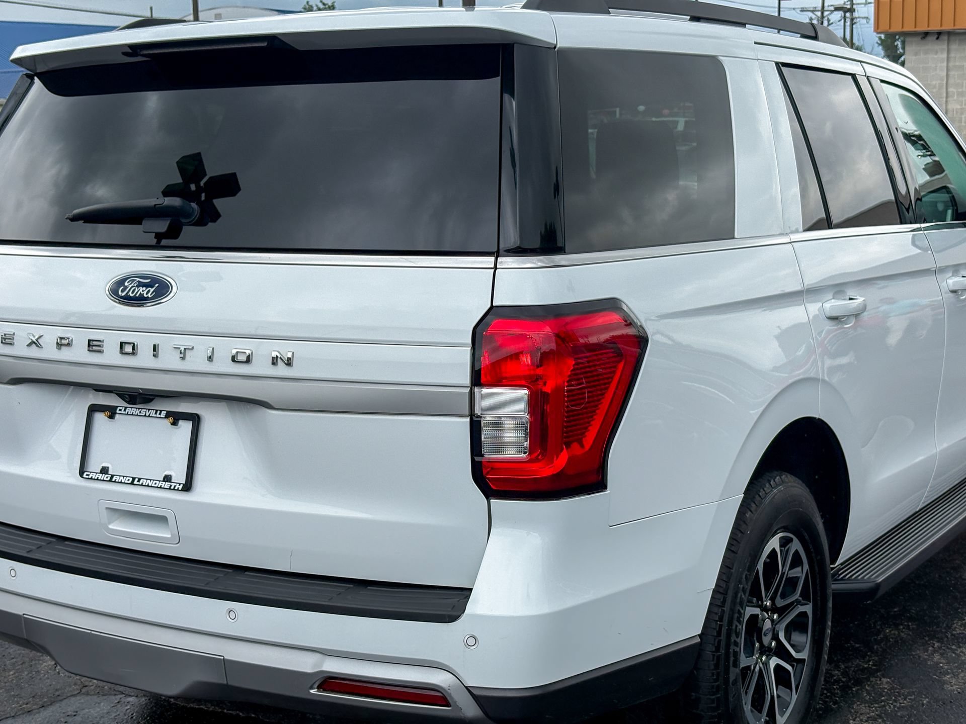 Used 2024 Ford Expedition XLT AWD/4WD image 19