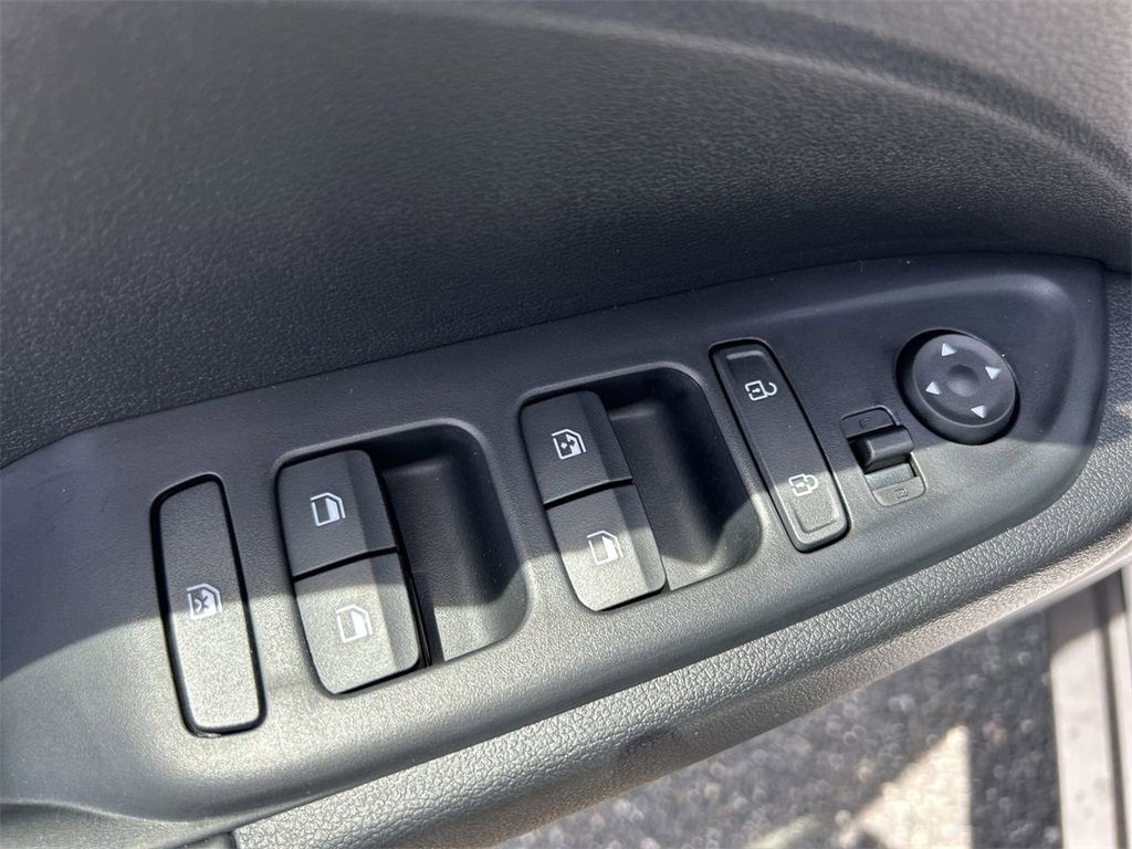 New 2025 Hyundai Venue Limited image 21