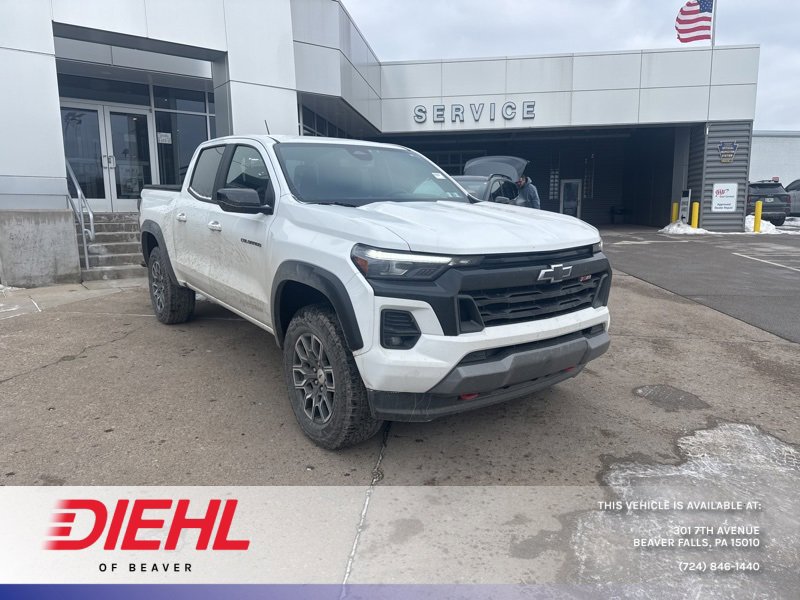 Used 2024 Chevrolet Colorado Z71 w/ Z71 Convenience Package 2