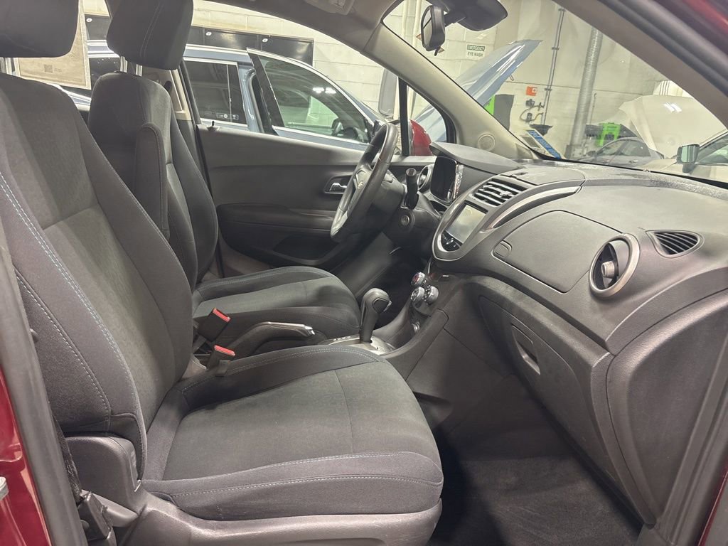 Used 2016 Chevrolet Trax LS image 14