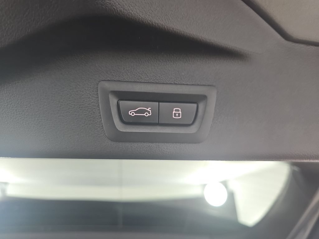 Certified 2025 BMW X5 xDrive50e AWD/4WD image 13