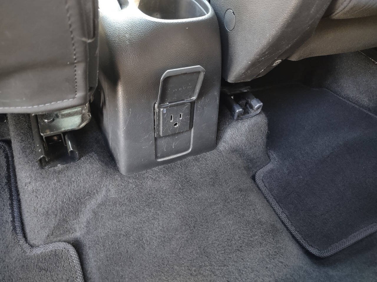Used 2021 Chevrolet Trax LT w/ LT Convenience Package FWD image 31