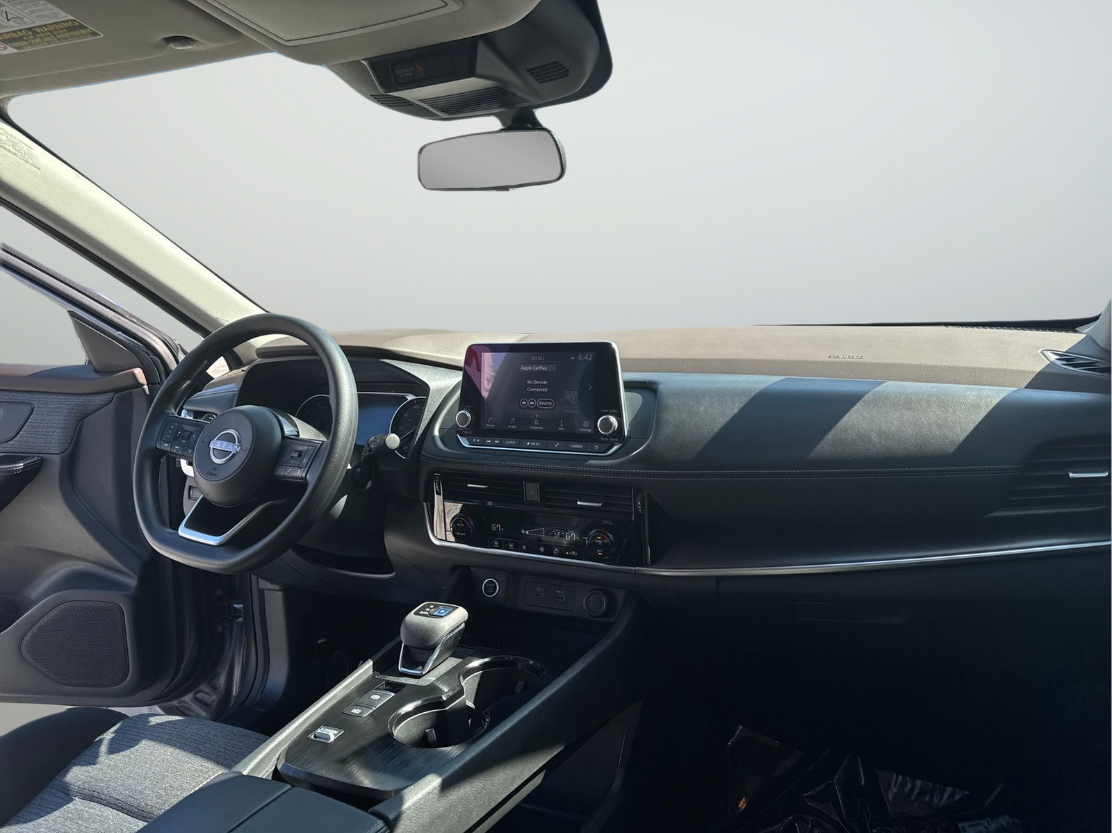 Certified 2022 Nissan Rogue SV FWD image 32