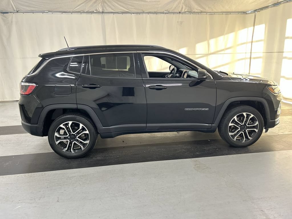 Used 2023 Jeep Compass Limited AWD/4WD image 5