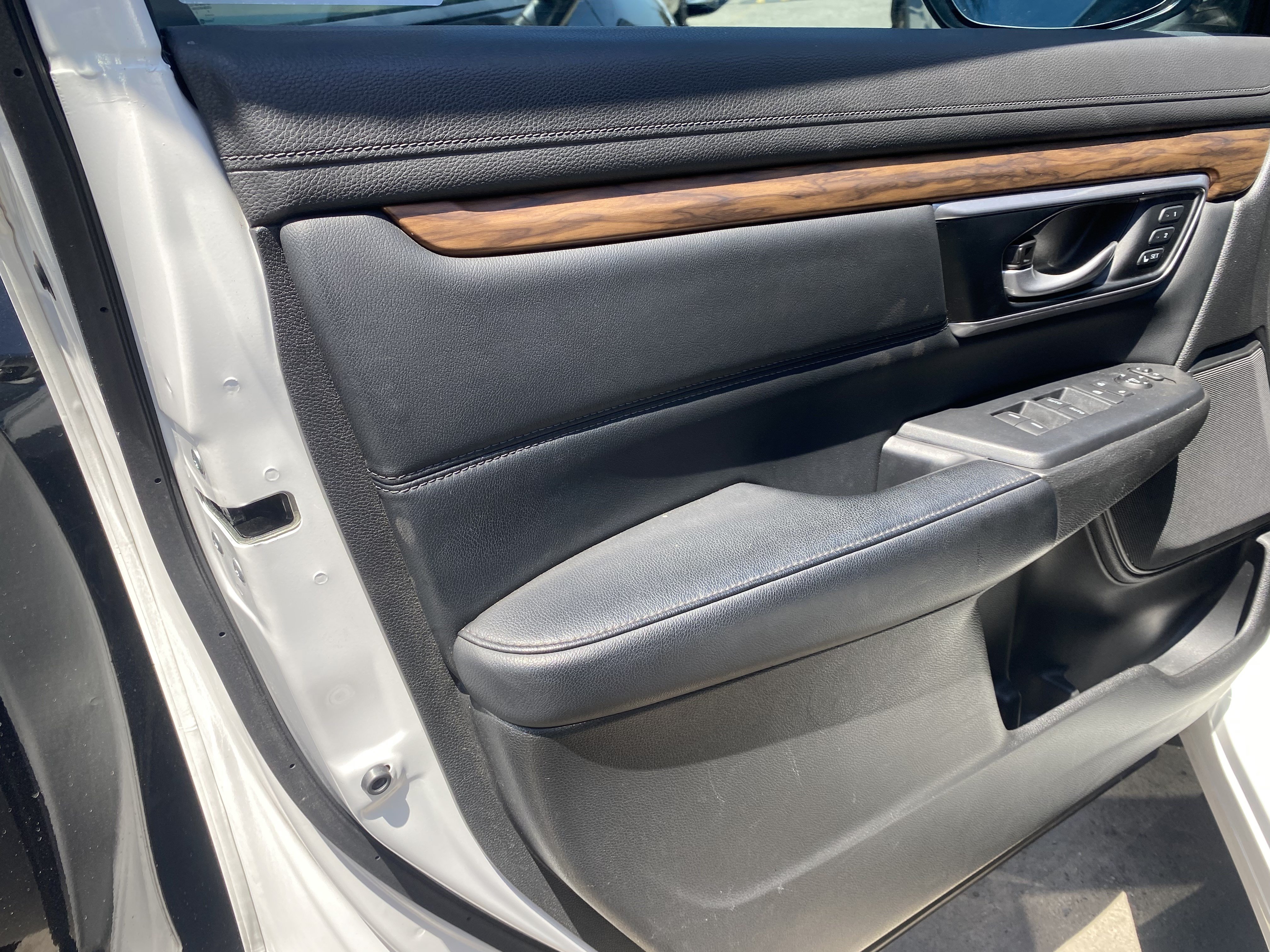 Used 2022 Honda CR-V EX-L image 12
